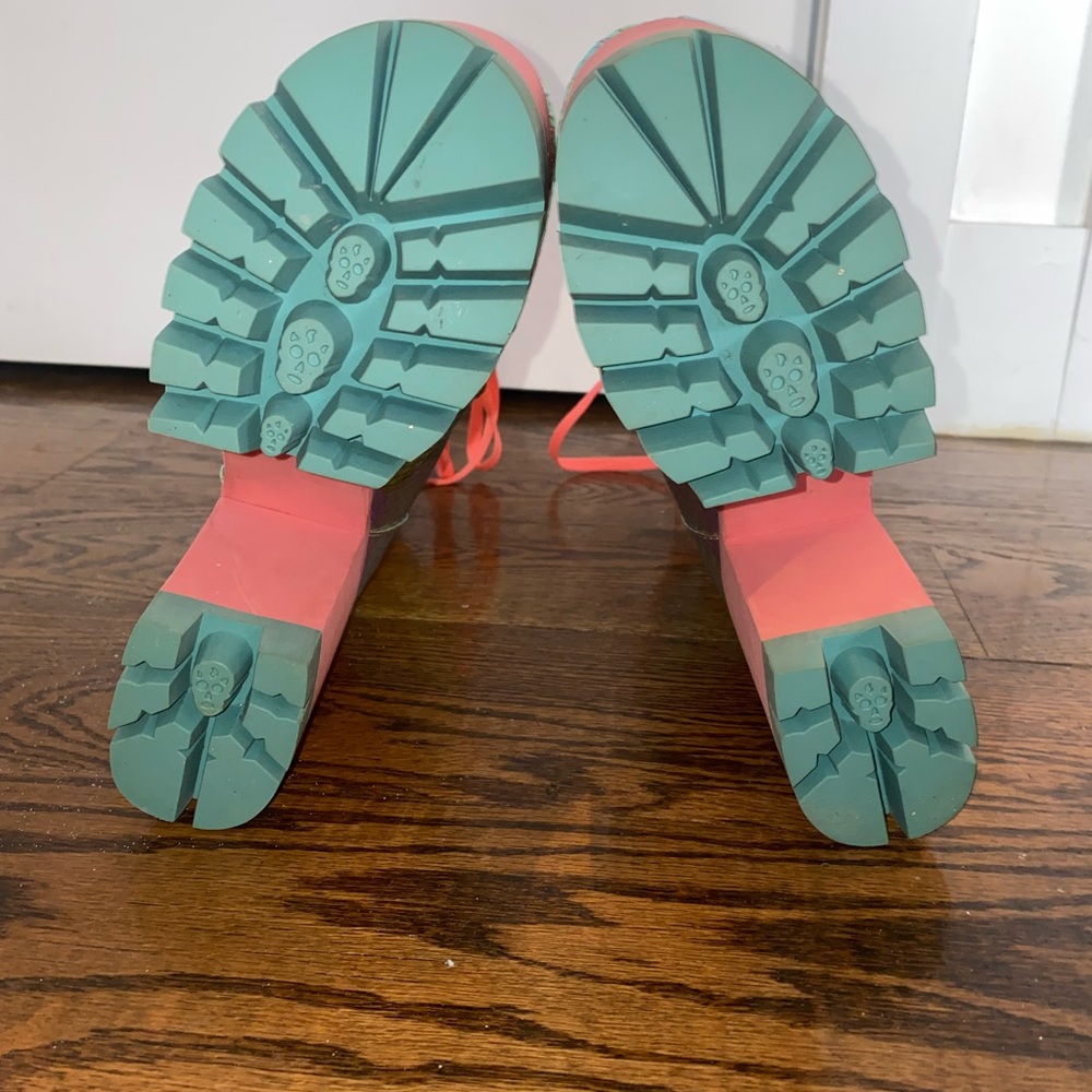 Club Exx Iridescent Platform Boots US 8 - Picture 4 of 5